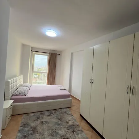 Old Train Station * ティラナ