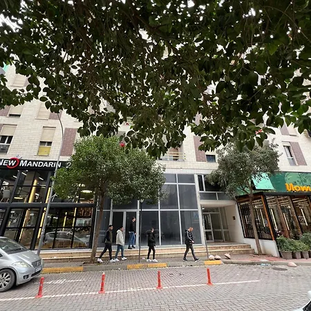 Old Train Station ティラナ